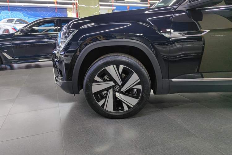 Used Volkswagen Teramont 2024 380TSI Four-Wheel Drive Prestige Luxury Edition Left Front Wheel Hub