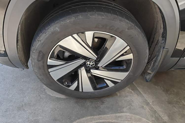 Used Volkswagen Teramont 2024 380TSI Four-Wheel Drive Prestige Luxury Edition Left Front Wheel Hub