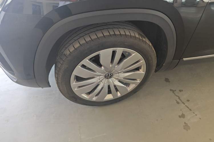 Used Volkswagen Teramont 2024 380TSI Four-Wheel Drive Longxiang Edition Left Front Wheel Hub