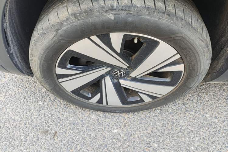 Used Volkswagen Teramont 2024 380TSI All-Wheel Drive Longyao Edition Left Front Wheel Hub