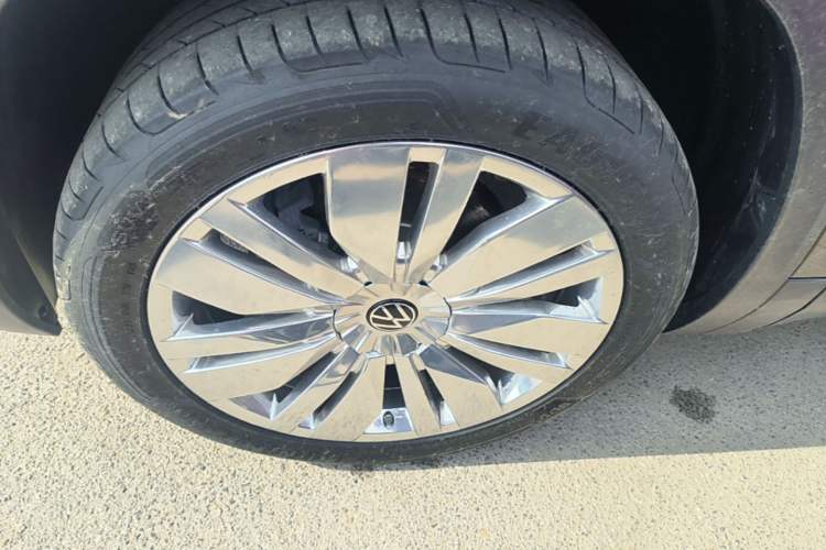 Used Volkswagen Teramont 2024 380TSI Four-Wheel Drive Prestige Flagship Edition Left Front Wheel Hub