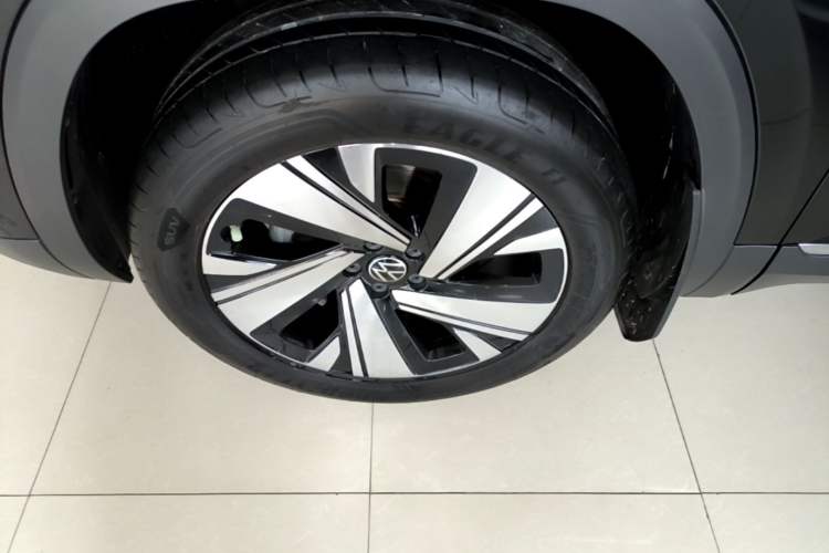 Used Volkswagen Teramont 2024 380TSI Four-Wheel Drive Prestige Luxury Edition Left Front Wheel Hub
