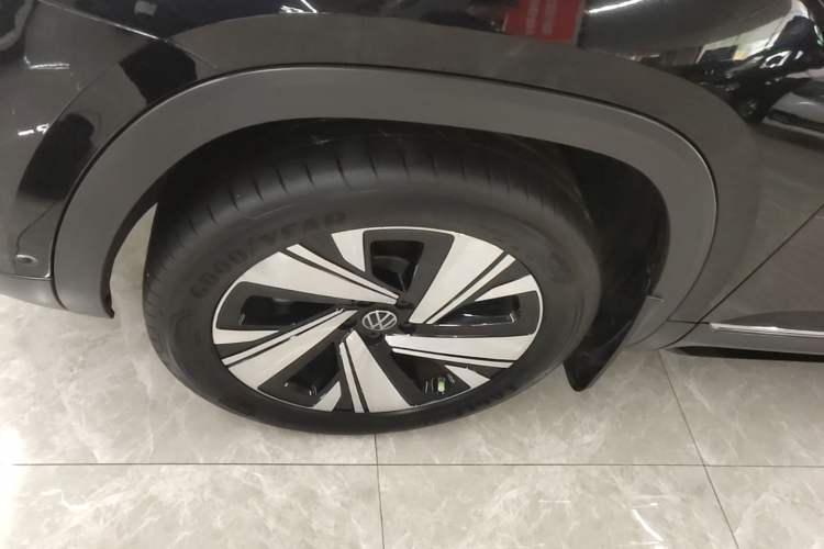 Used Volkswagen Teramont 2024 530 V6 All-Wheel-Drive Dragon Edition Left Front Wheel Hub