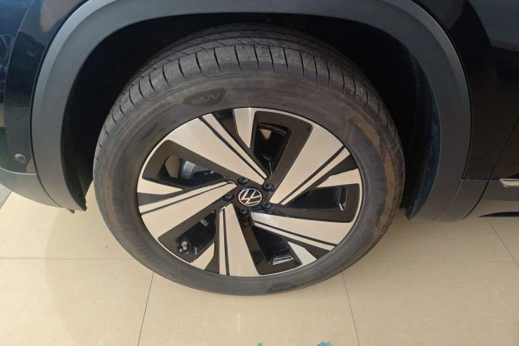 Used Volkswagen Teramont 2024 380TSI Four-Wheel Drive Dragon Edition Left Front Wheel Hub