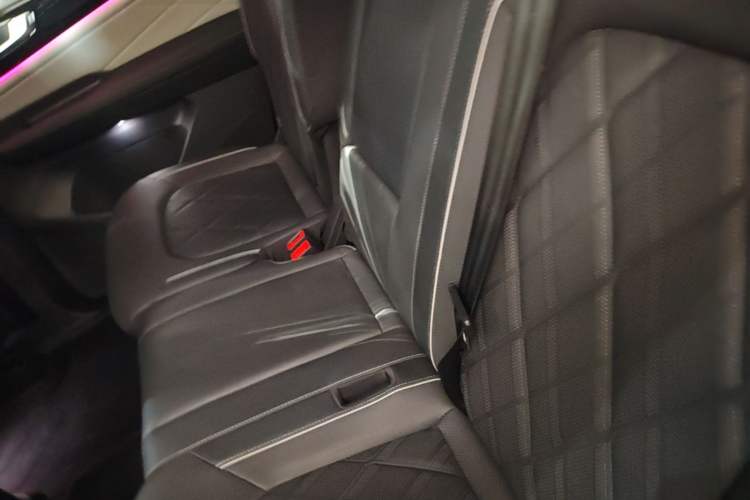 Used Volkswagen Teramont 2024 380TSI Four-Wheel Drive Prestige Flagship Edition Left Rear Seat