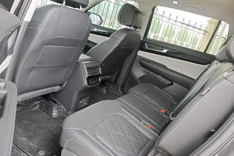 Used Volkswagen Teramont 2024 380TSI All-Wheel Drive Longyao Edition Left Rear Seat