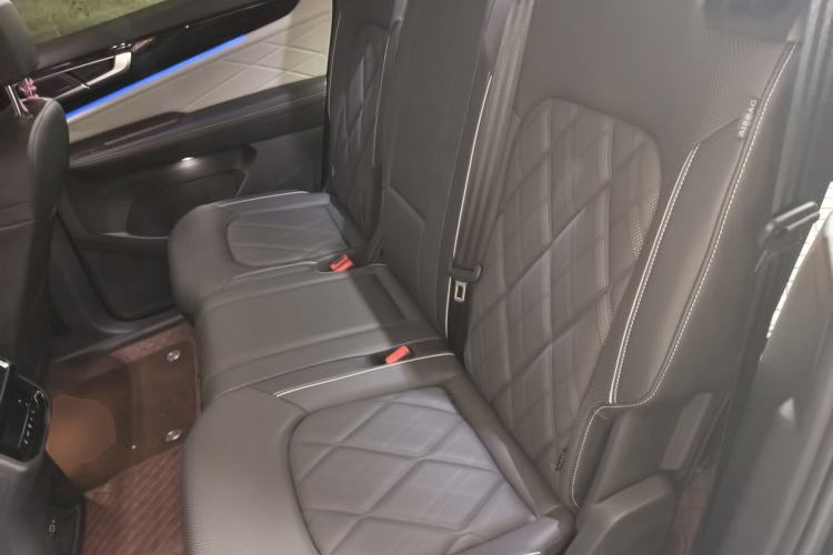 Used Volkswagen Teramont 2024 380TSI Four-Wheel Drive Longxiang Edition Left Rear Seat