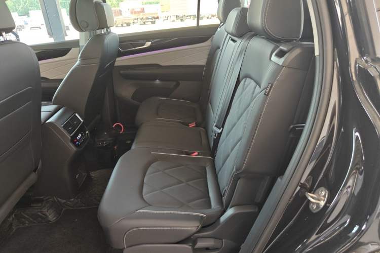 Used Volkswagen Teramont 2024 380TSI All-Wheel Drive Longyao Edition Left Rear Seat