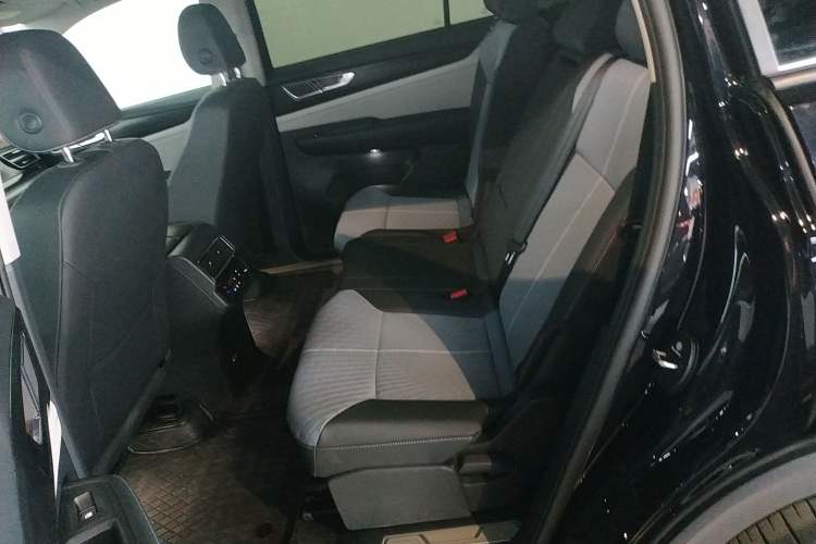 Used Volkswagen Teramont 2024 380TSI Four-Wheel Drive Dragon Edition Left Rear Seat