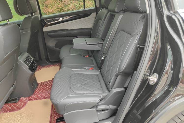 Used Volkswagen Teramont 2024 530 V6 All-Wheel Drive Prestige Luxury Edition Left Rear Seat