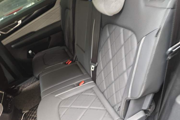 Used Volkswagen Teramont 2024 380TSI All-Wheel Drive Longyao Edition Left Rear Seat