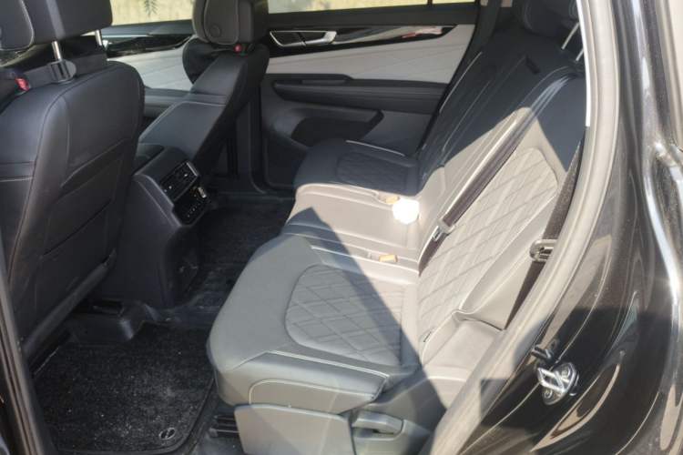 Used Volkswagen Teramont 2024 380TSI All-Wheel Drive Longyao Edition Left Rear Seat