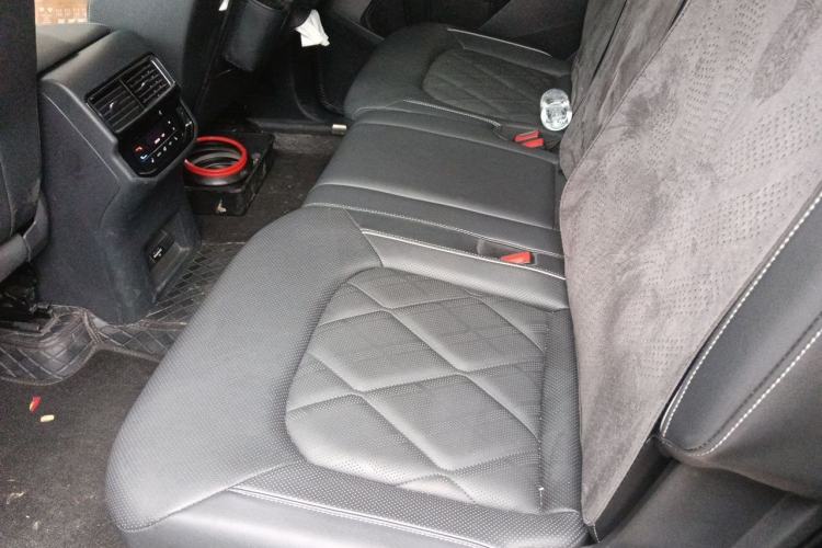 Used Volkswagen Teramont 2024 380TSI All-Wheel Drive Longyao Edition Left Rear Seat
