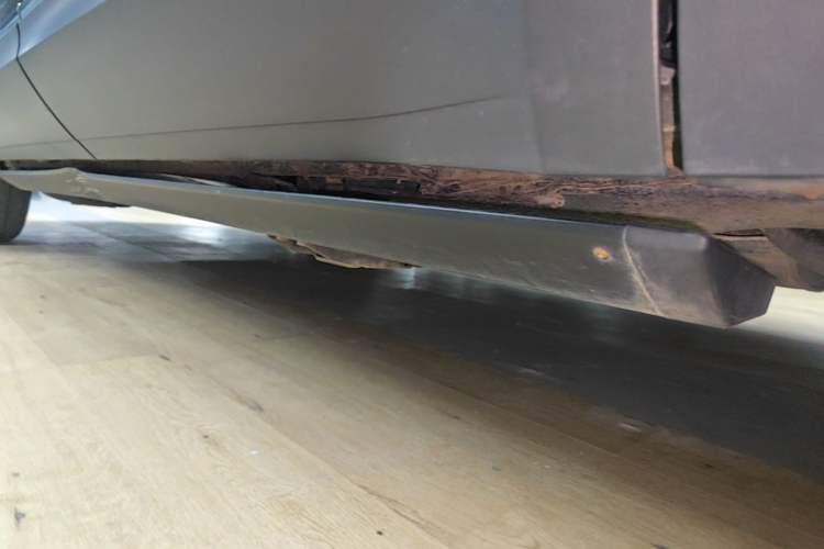 Used Volkswagen Teramont 2024 530 V6 All-Wheel Drive Prestige Luxury Edition Left Side Sill