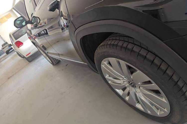 Used Volkswagen Teramont 2024 380TSI Four-Wheel Drive Longxiang Edition Left Side Sill