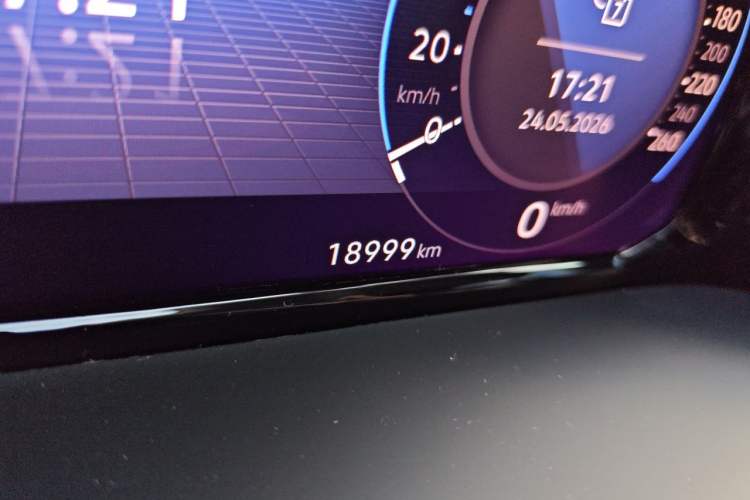Used Volkswagen Teramont 2024 380TSI Four-Wheel Drive Prestige Luxury Edition Odometer Close Up