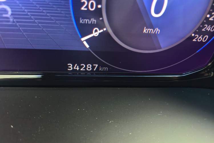 Used Volkswagen Teramont 2024 380TSI All-Wheel Drive Longyao Edition Odometer Close Up