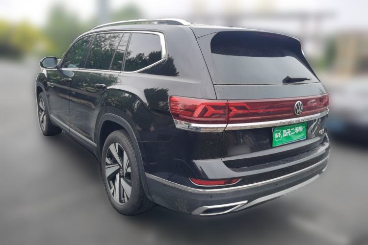 Used Volkswagen Teramont 2024 530 V6 All-Wheel-Drive Dragon Edition Rear Left 45 Deg