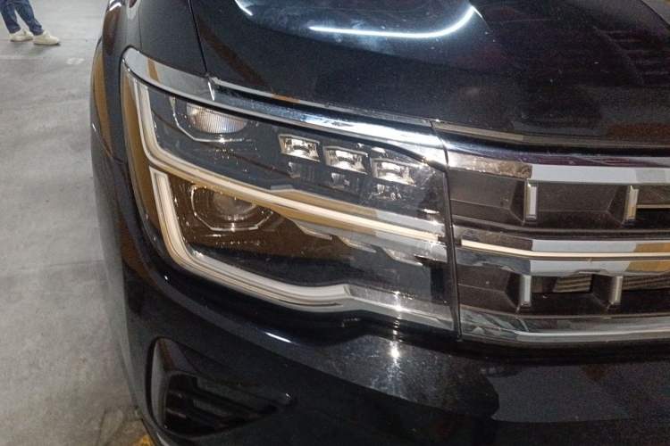 Used Volkswagen Teramont 2024 380TSI Four-Wheel Drive Prestige Flagship Edition Right Front Headlight