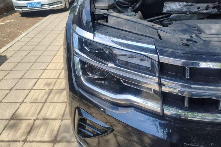 Used Volkswagen Teramont 2024 380TSI Four-Wheel Drive Prestige Luxury Edition Right Front Headlight