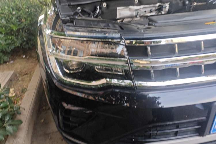 Used Volkswagen Teramont 2024 380TSI Four-Wheel Drive Prestige Luxury Edition Right Front Headlight