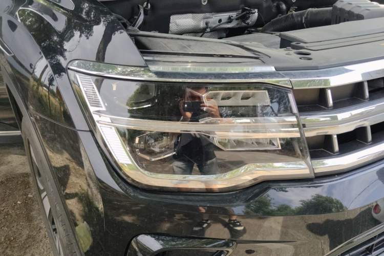 Used Volkswagen Teramont 2024 380TSI Four-Wheel Drive Prestige Luxury Edition Right Front Headlight