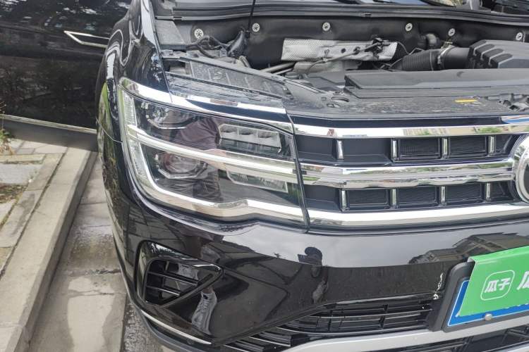 Used Volkswagen Teramont 2024 380TSI Four-Wheel Drive Prestige Luxury Edition Right Front Headlight