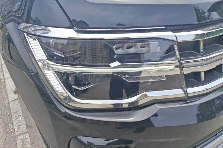 Used Volkswagen Teramont 2024 380TSI All-Wheel Drive Longyao Edition Right Front Headlight