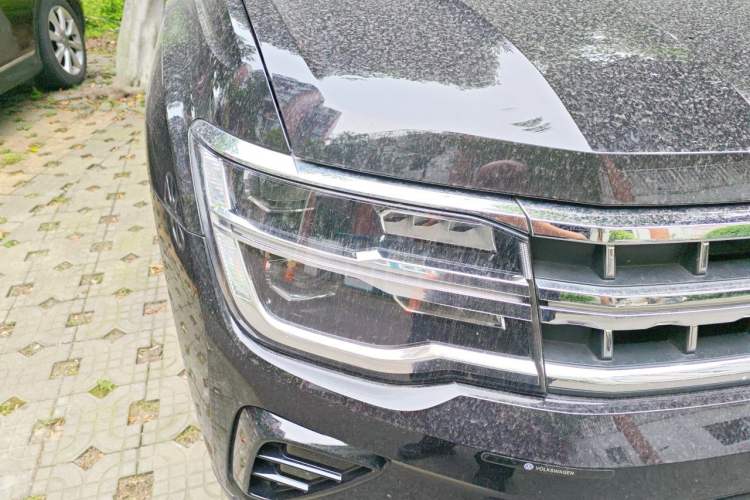 Used Volkswagen Teramont 2024 380TSI All-Wheel Drive Longyao Edition Right Front Headlight