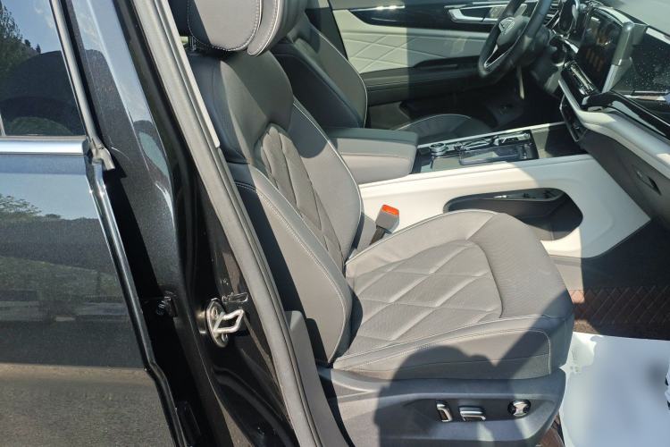 Used Volkswagen Teramont 2024 380TSI Four-Wheel Drive Prestige Luxury Edition Right Front Seat