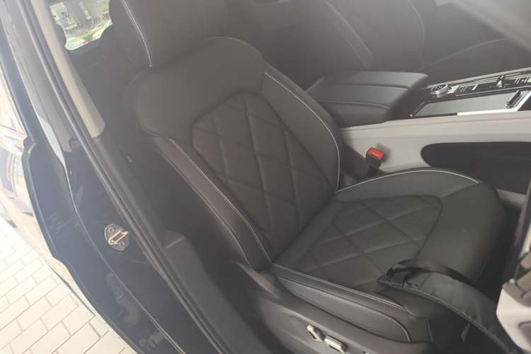 Used Volkswagen Teramont 2024 380TSI Four-Wheel Drive Longxiang Edition Right Front Seat