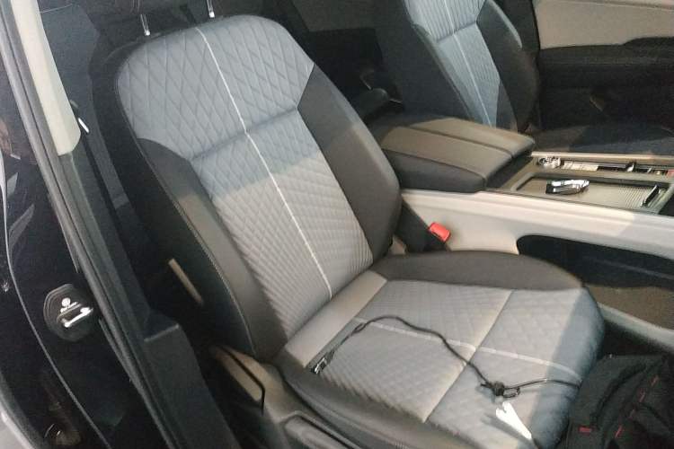 Used Volkswagen Teramont 2024 380TSI Four-Wheel Drive Dragon Edition Right Front Seat