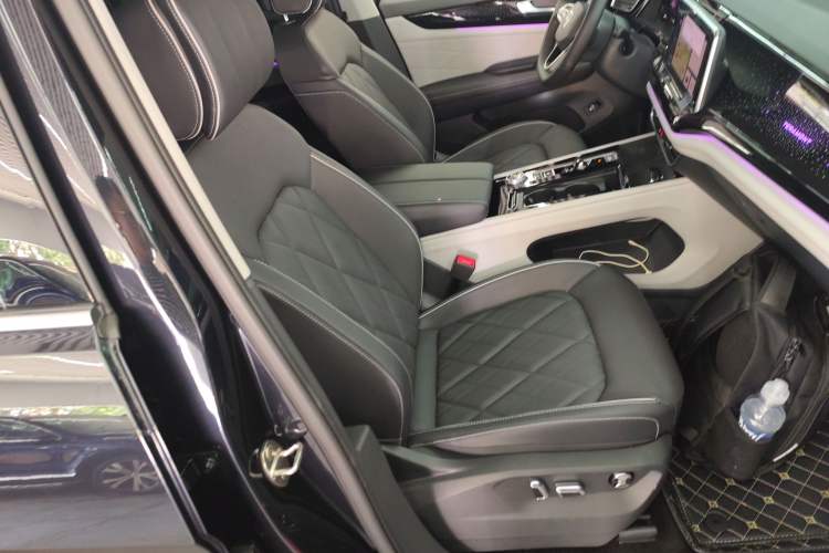 Used Volkswagen Teramont 2024 380TSI Four-Wheel Drive Prestige Luxury Edition Right Front Seat