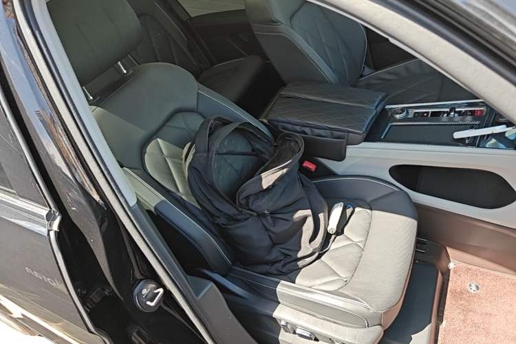 Used Volkswagen Teramont 2024 380TSI Four-Wheel Drive Prestige Luxury Edition Right Front Seat