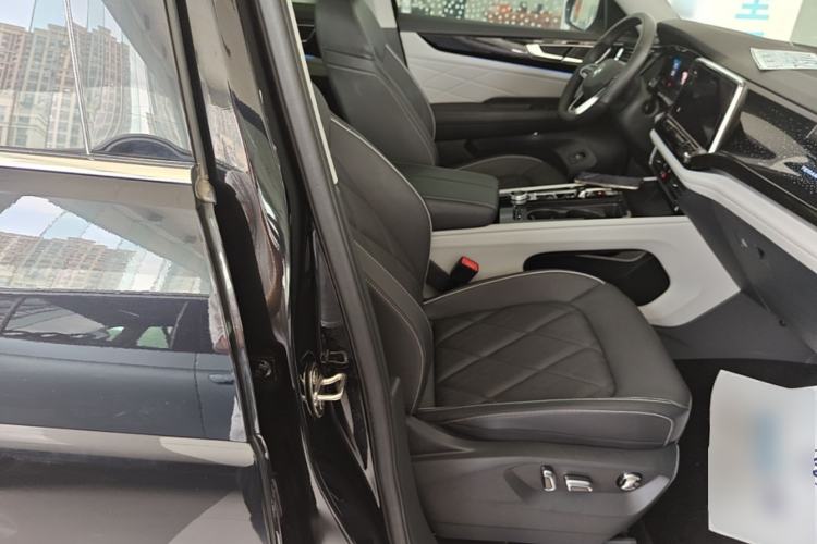 Used Volkswagen Teramont 2024 380TSI Four-Wheel Drive Longxiang Edition Right Front Seat