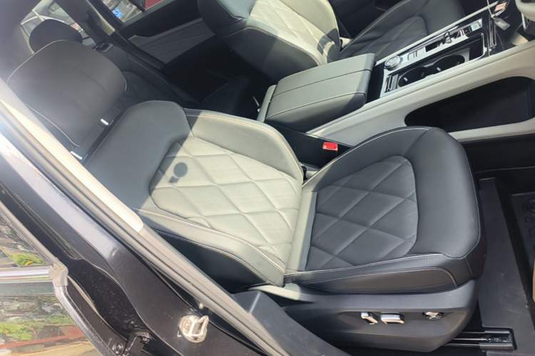 Used Volkswagen Teramont 2024 380TSI Four-Wheel Drive Prestige Flagship Edition Right Front Seat