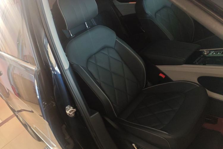 Used Volkswagen Teramont 2024 380TSI Four-Wheel Drive Dragon Edition Right Front Seat