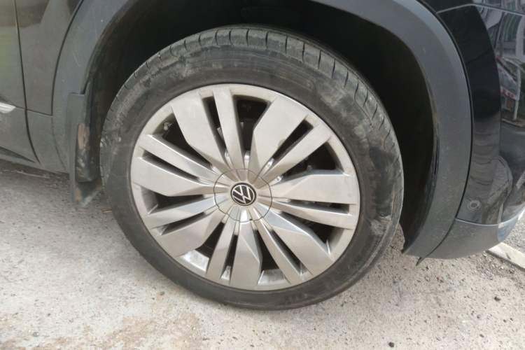 Used Volkswagen Teramont 2024 380TSI Four-Wheel Drive Prestige Flagship Edition Right Front Wheel Hub