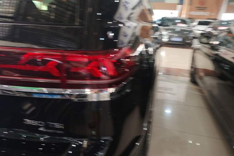 Used Volkswagen Teramont 2024 380TSI Four-Wheel Drive Prestige Flagship Edition Right Rear Taillight