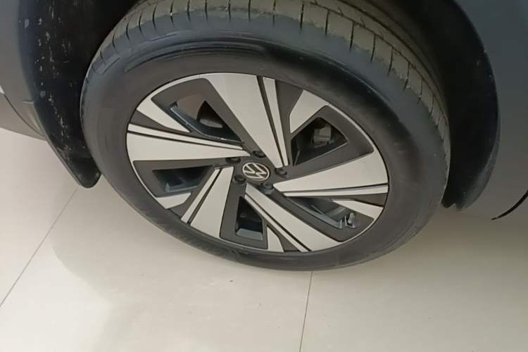 Used Volkswagen Teramont 2024 380TSI All-Wheel Drive Longyao Edition Right Rear Wheel Hub