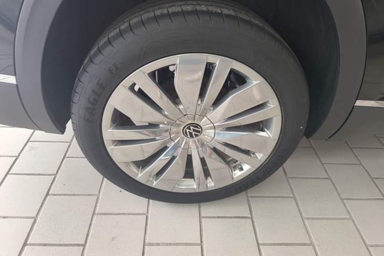 Used Volkswagen Teramont 2024 380TSI Four-Wheel Drive Longxiang Edition Right Rear Wheel Hub