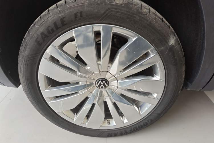 Used Volkswagen Teramont 2024 380TSI Four-Wheel Drive Longxiang Edition Right Rear Wheel Hub