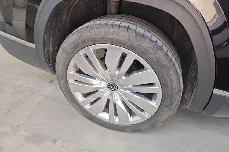 Used Volkswagen Teramont 2024 380TSI Four-Wheel Drive Longxiang Edition Right Rear Wheel Hub