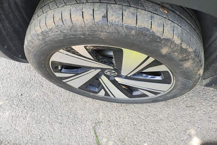 Used Volkswagen Teramont 2024 380TSI All-Wheel Drive Longyao Edition Right Rear Wheel Hub