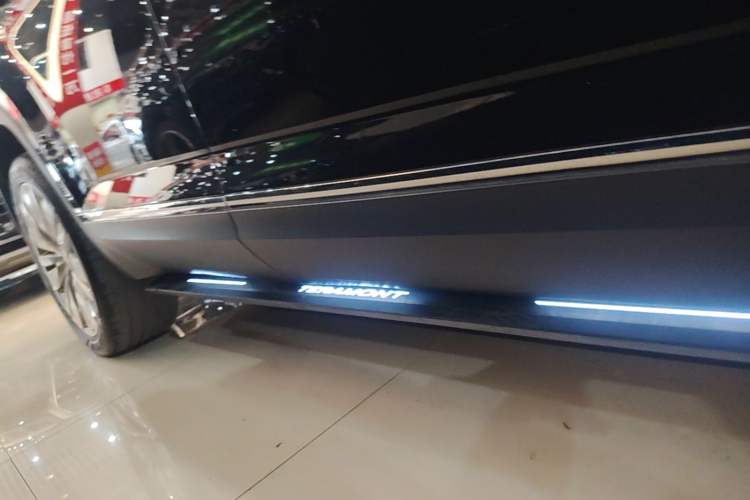 Used Volkswagen Teramont 2024 380TSI Four-Wheel Drive Prestige Flagship Edition Right Side Sill