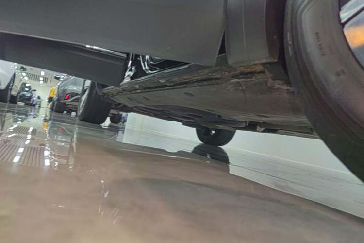 Used Volkswagen Teramont 2024 380TSI Four-Wheel Drive Prestige Luxury Edition Right Side Sill