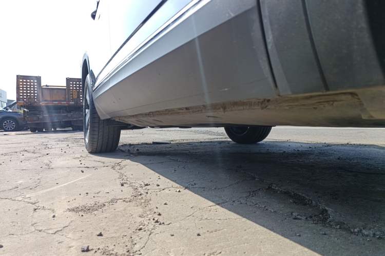 Used Volkswagen Teramont 2024 380TSI Four-Wheel Drive Prestige Luxury Edition Right Side Sill