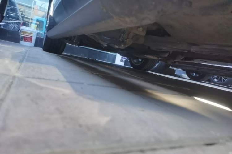 Used Volkswagen Teramont 2024 380TSI Four-Wheel Drive Prestige Flagship Edition Right Side Sill