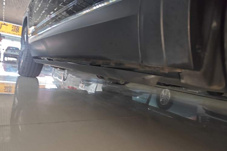 Used Volkswagen Teramont 2024 380TSI Four-Wheel Drive Prestige Luxury Edition Right Side Sill