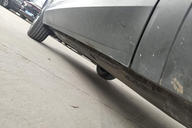 Used Volkswagen Teramont 2024 380TSI Four-Wheel Drive Prestige Luxury Edition Right Side Sill